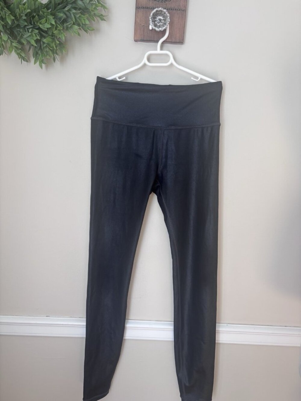 Athleta Size Small Tall Elation Sheen Ultra High Rise Tight Dary Gray/Black